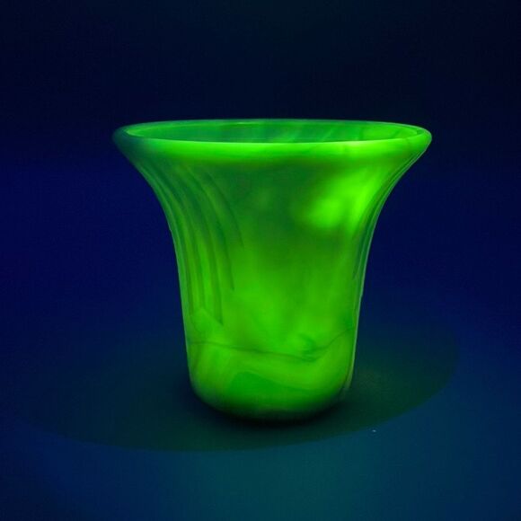 1940s Akro Agate Slag Glass Vase Pot Art Deco - Picture 1 of 16